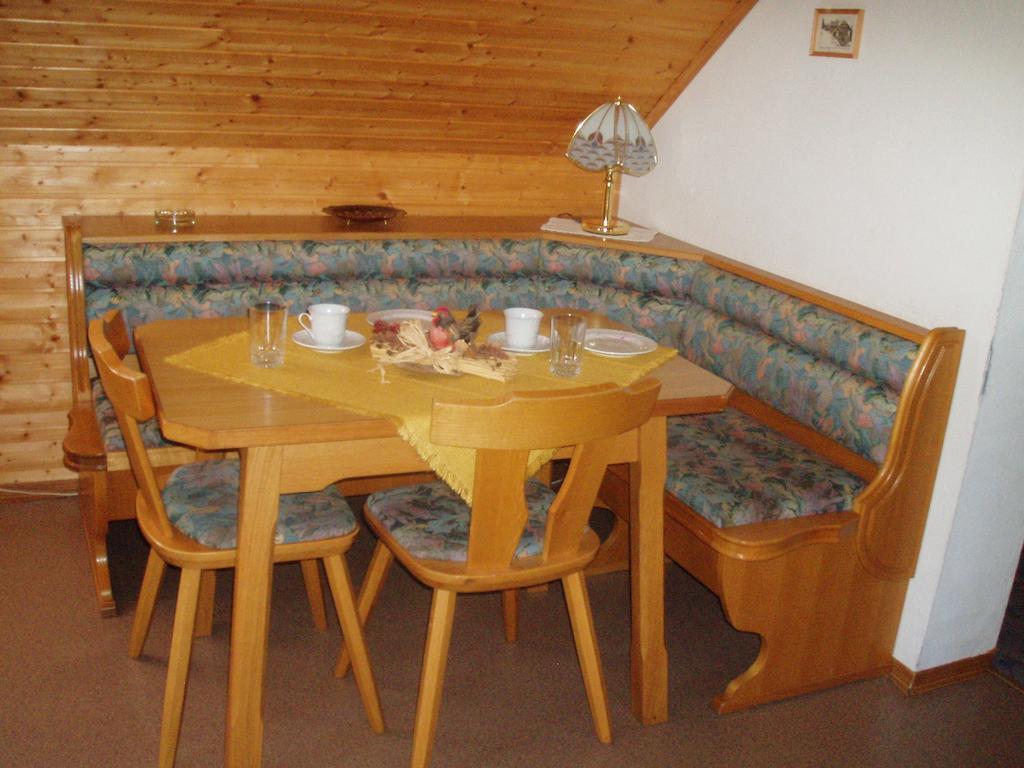 Appartement Pension Grasser Bad Kleinkirchheim Bilik gambar