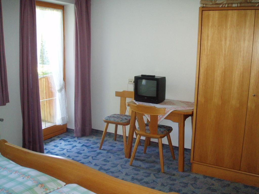 Appartement Pension Grasser Bad Kleinkirchheim Bilik gambar
